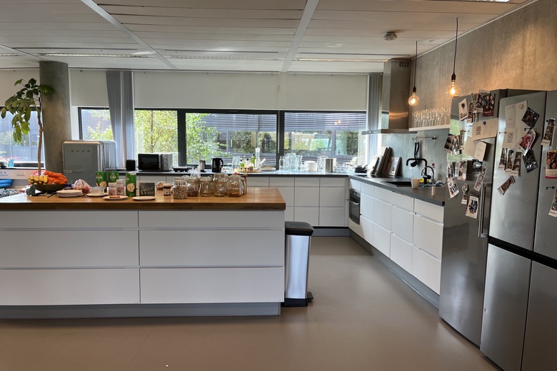 KantoorruimteaanStationsplein-NO 402- 412<br/> inSchiphol KantoorruimteaanStationsplein-NO 402- 412<br/> inSchiphol
