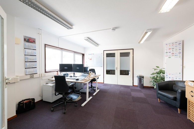 BedrijfsruimteaanNijverheidsweg 14 - 18<br/> inStellendam