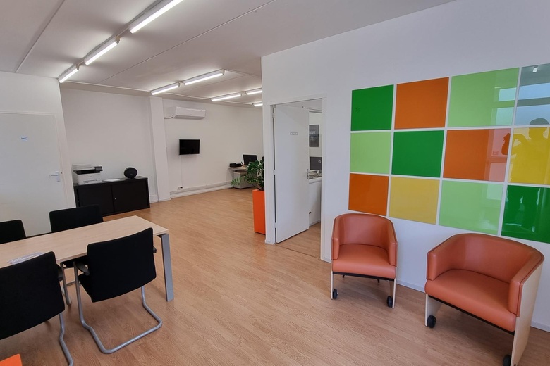 KantoorruimteaanRoombekerveld 43<br/> inEnschede KantoorruimteaanRoombekerveld 43<br/> inEnschede