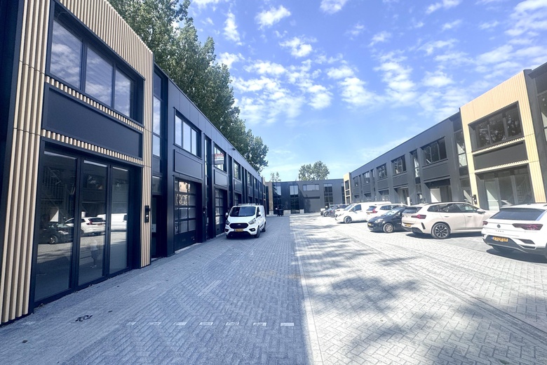 BedrijfsruimteaanRingweg 271<br/> inZaandam