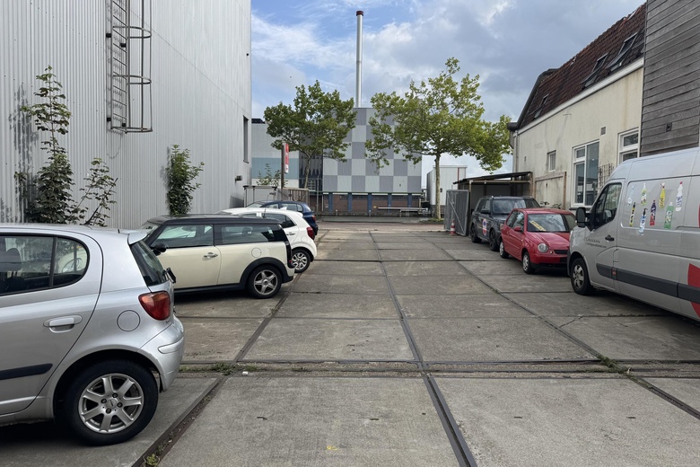 BedrijfsruimteaanCelebesstraat 17<br/> inWormerveer