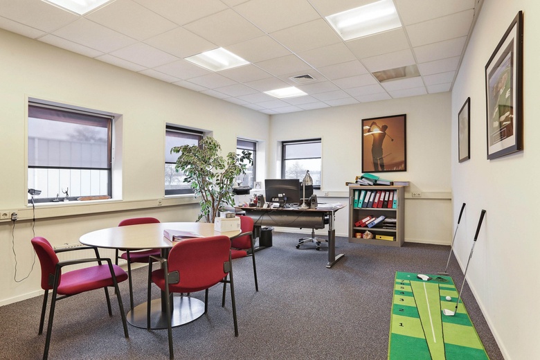 BedrijfsruimteaanAntennestraat 40<br/> inAlmere