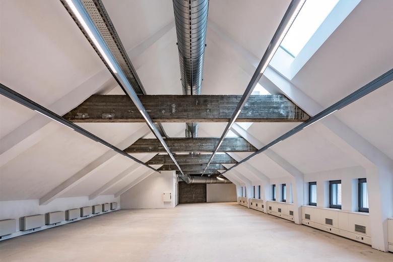 KantoorruimteaanCoolsingel 135<br/> inRotterdam KantoorruimteaanCoolsingel 135<br/> inRotterdam