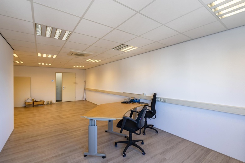 BedrijfsruimteaanMarconiweg 13 A<br/> inZeewolde BedrijfsruimteaanMarconiweg 13 A<br/> inZeewolde