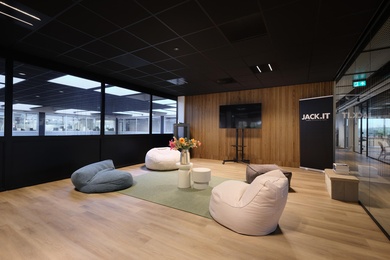 Bekijk foto 2 van Havenweg 24