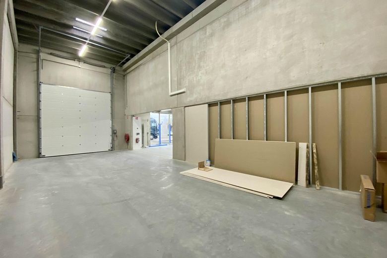 BedrijfsruimteaanZanddonkweg 1 a<br/> inWaalwijk BedrijfsruimteaanZanddonkweg 1 a<br/> inWaalwijk
