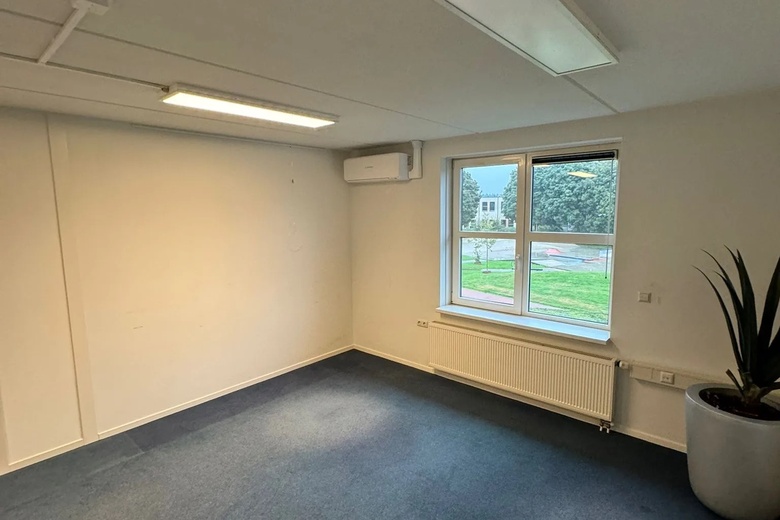 KantoorruimteaanMidden Engweg 21<br/> inPutten KantoorruimteaanMidden Engweg 21<br/> inPutten