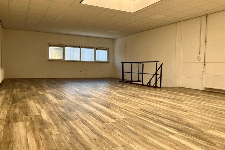 BedrijfsruimteaanEenspan 8 E<br/> inZeewolde