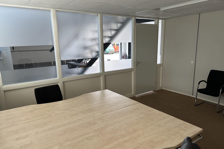 BedrijfsruimteaanNeutronstraat 7 7<br/> inGroningen BedrijfsruimteaanNeutronstraat 7 7<br/> inGroningen