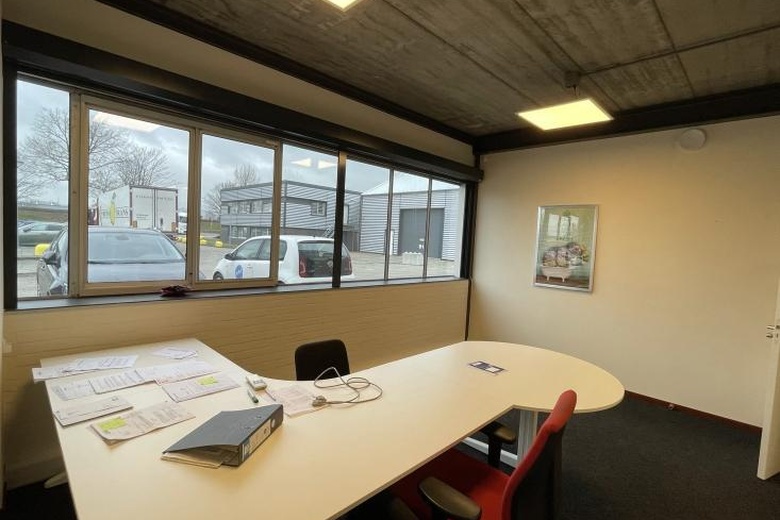 BedrijfsruimteaanPoelweg 40<br/> inDe Kwakel