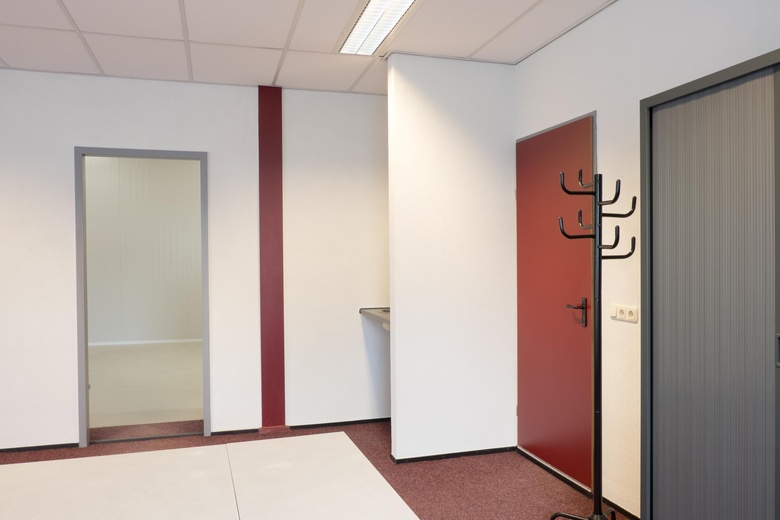 BedrijfsruimteaanVlierberg 24 6<br/> inEemnes