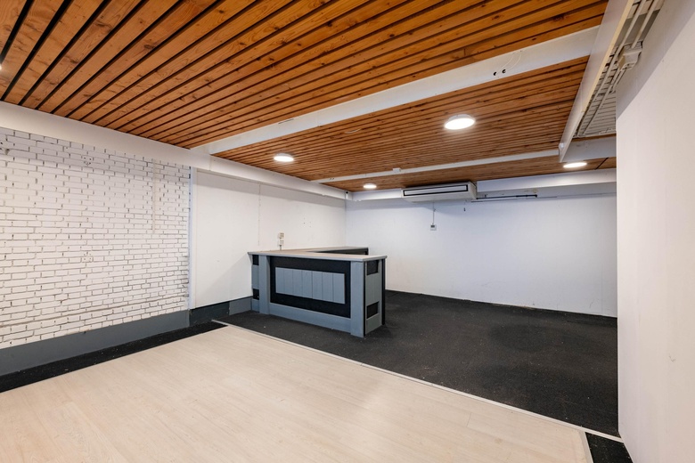 WinkelruimteaanFransenstraat 21<br/> inVlaardingen