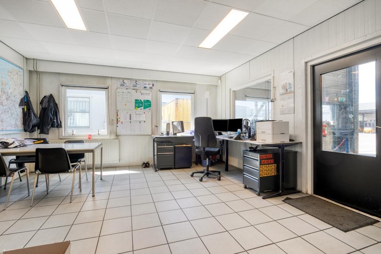 BedrijfsruimteaanNijverheidsstraat 8<br/> in's-Heer-Hendrikskinderen BedrijfsruimteaanNijverheidsstraat 8<br/> in's-Heer-Hendrikskinderen