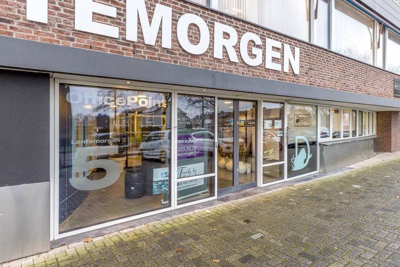 BedrijfsruimteaanLentemorgen 5<br/> inZevenaar BedrijfsruimteaanLentemorgen 5<br/> inZevenaar