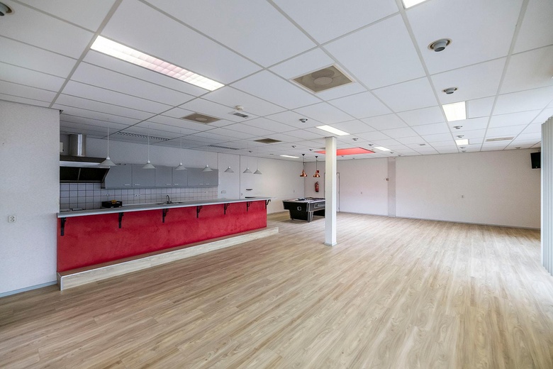 BedrijfsruimteaanIndustriestraat 10<br/> inHardinxveld-Giessendam BedrijfsruimteaanIndustriestraat 10<br/> inHardinxveld-Giessendam