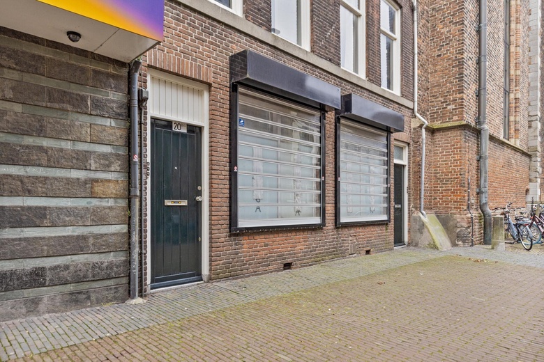 WinkelruimteaanSteenweg 20<br/> inUtrecht WinkelruimteaanSteenweg 20<br/> inUtrecht