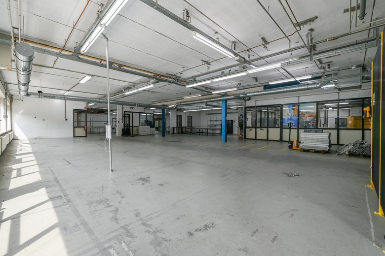 BedrijfsruimteaanVoltastraat 24<br/> inBarneveld BedrijfsruimteaanVoltastraat 24<br/> inBarneveld