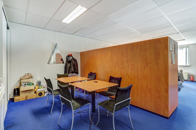 KantoorruimteaanIndustrieweg 7<br/> inNieuwkoop