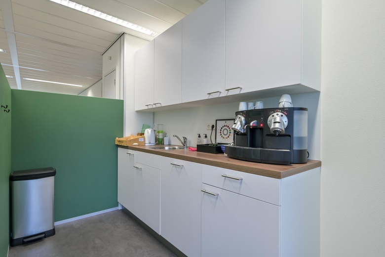 KantoorruimteaanDe Bouw 87 - 89<br/> inHouten KantoorruimteaanDe Bouw 87 - 89<br/> inHouten