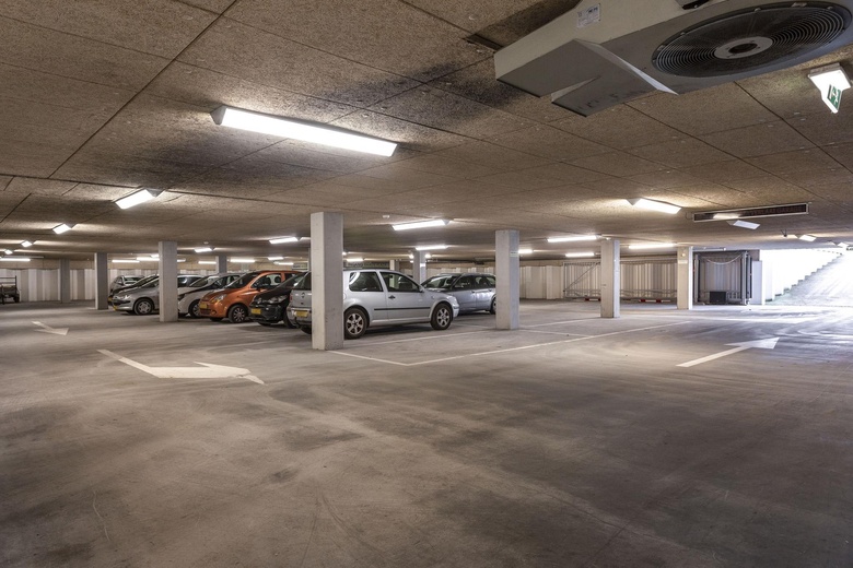 WinkelruimteaanHeesweg 17<br/> inRaalte WinkelruimteaanHeesweg 17<br/> inRaalte
