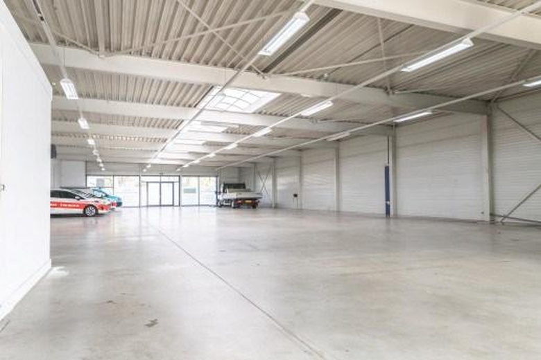 BedrijfsruimteaanHofkamp 25 25A<br/> inGeleen