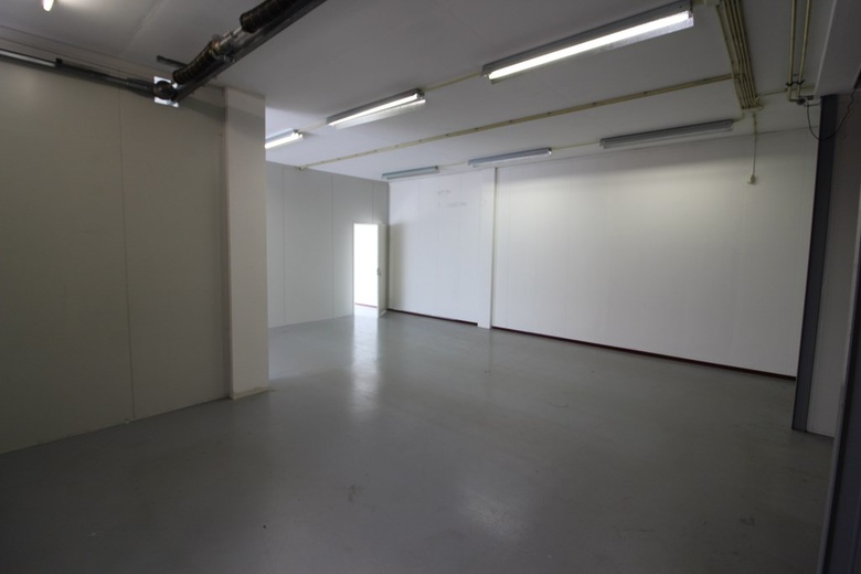 WinkelruimteaanBellstraat 2 D<br/> inVlaardingen