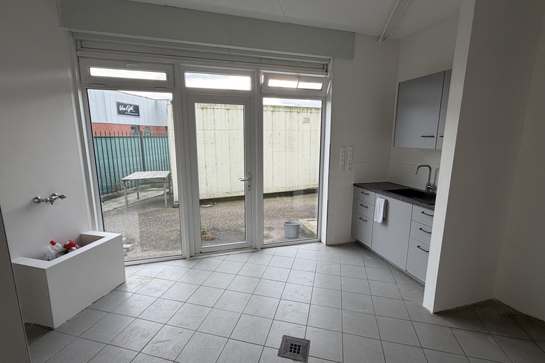 WinkelruimteaanLindenplein 8<br/> inTer Aar