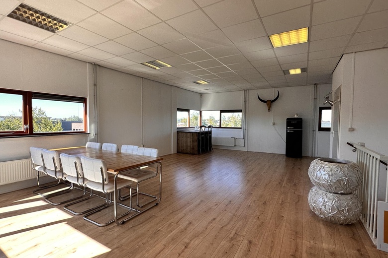 KantoorruimteaanWitte Paardweg 52 B<br/> inWormerveer KantoorruimteaanWitte Paardweg 52 B<br/> inWormerveer