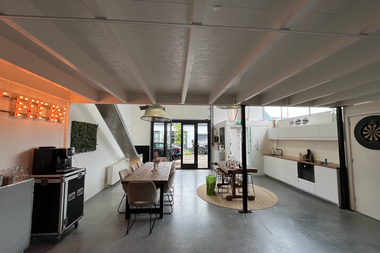 BedrijfsruimteaanMonnikenpad 16A<br/> inAmersfoort