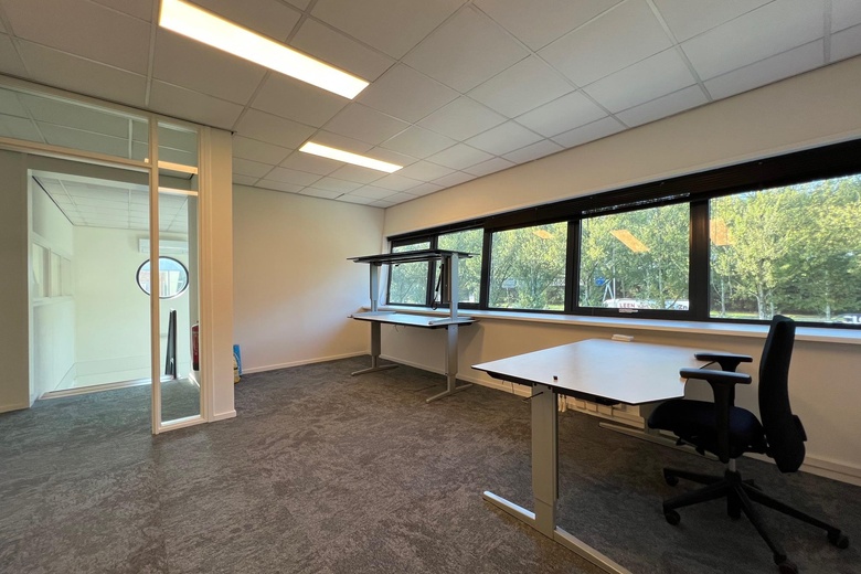 BedrijfsruimteaanKelvinring 52 a<br/> inAlblasserdam BedrijfsruimteaanKelvinring 52 a<br/> inAlblasserdam