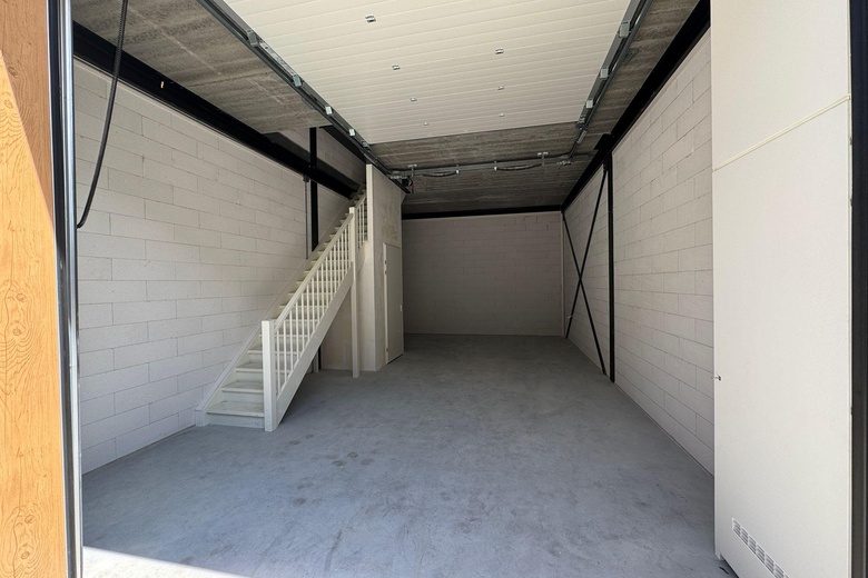 BedrijfsruimteaanFriezenstraat 12 B<br/> inRosmalen BedrijfsruimteaanFriezenstraat 12 B<br/> inRosmalen