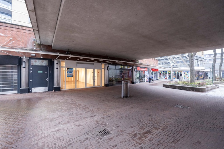 WinkelruimteaanLiesveld 146<br/> inVlaardingen WinkelruimteaanLiesveld 146<br/> inVlaardingen