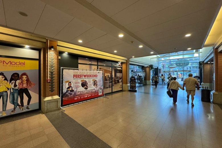 WinkelruimteaanWilhelminaplein 2<br/> inRijen