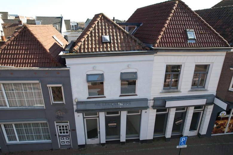 Bekijk foto 1 van Grote Kerkstraat 8