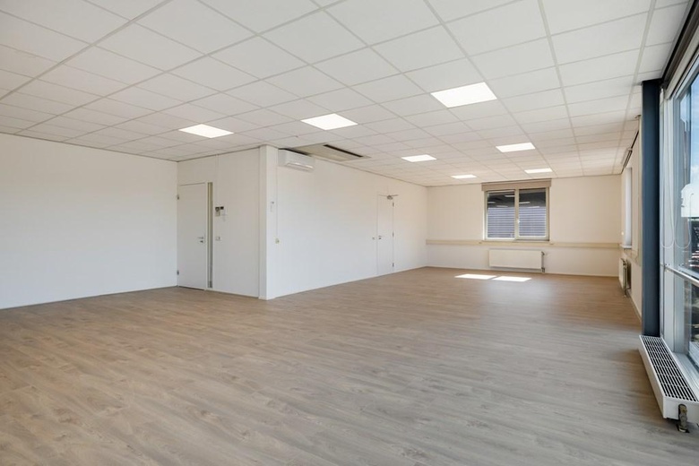 KantoorruimteaanJaap Bijzerweg 11<br/> inWoerden KantoorruimteaanJaap Bijzerweg 11<br/> inWoerden