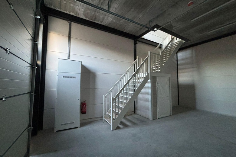 BedrijfsruimteaanHedikhuizerweg 15 C 2<br/> inDen Bosch