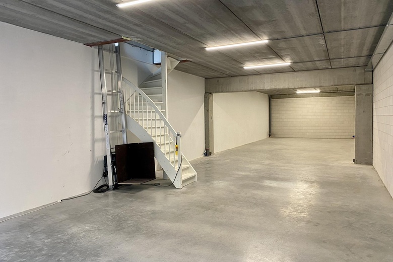 BedrijfsruimteaanAalsmeerderweg 241 17A<br/> inAalsmeer