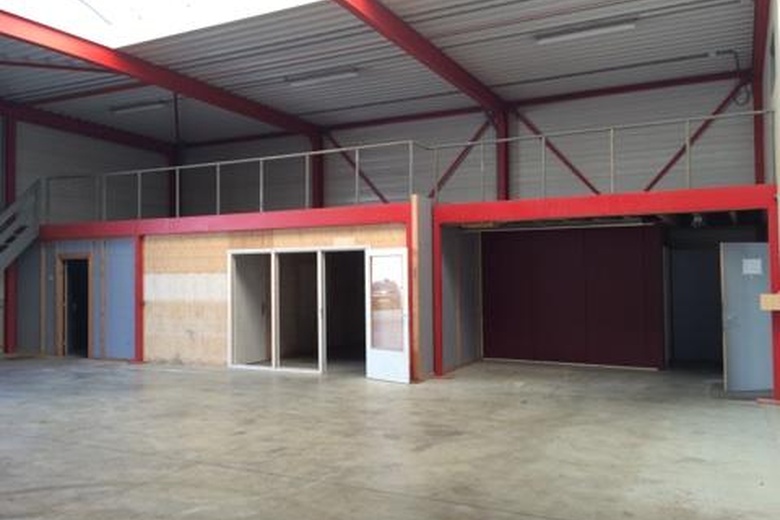 BedrijfsruimteaanBreinderveldweg 17 B<br/> inSchinnen