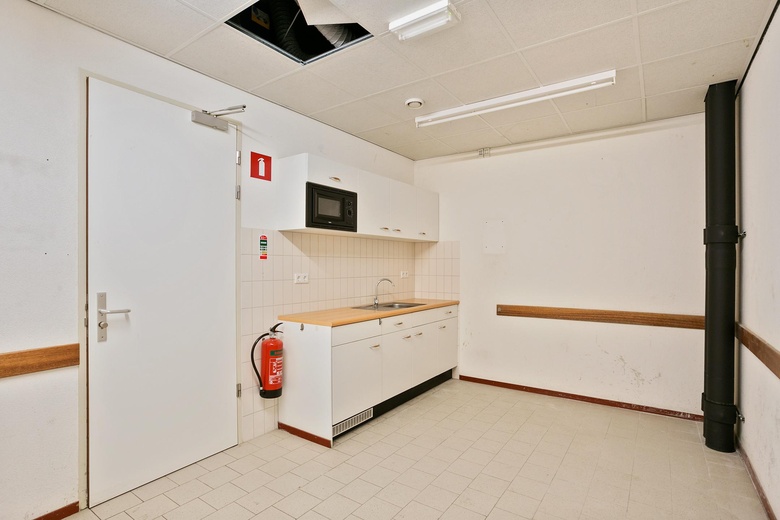WinkelruimteaanRoserije 325<br/> inMaastricht WinkelruimteaanRoserije 325<br/> inMaastricht