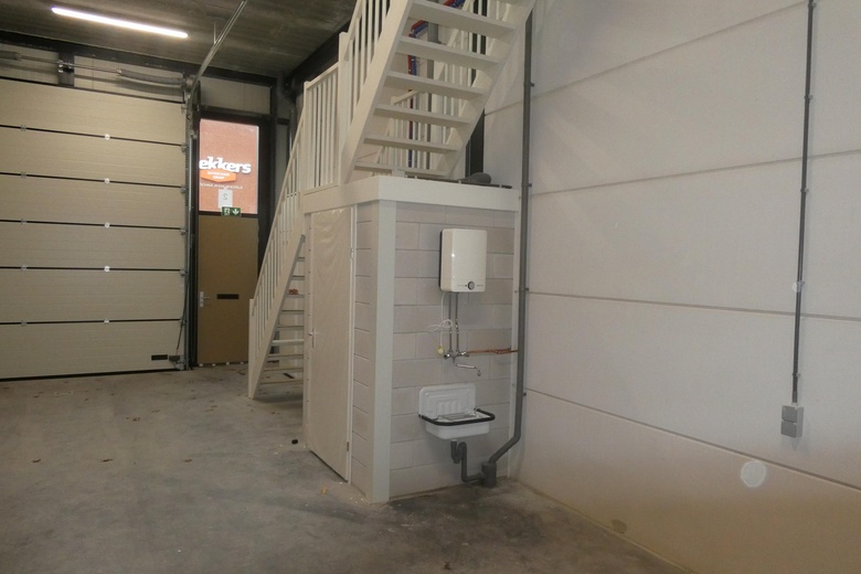 BedrijfsruimteaanJohn F. Kennedylaan 42<br/> inValkenswaard