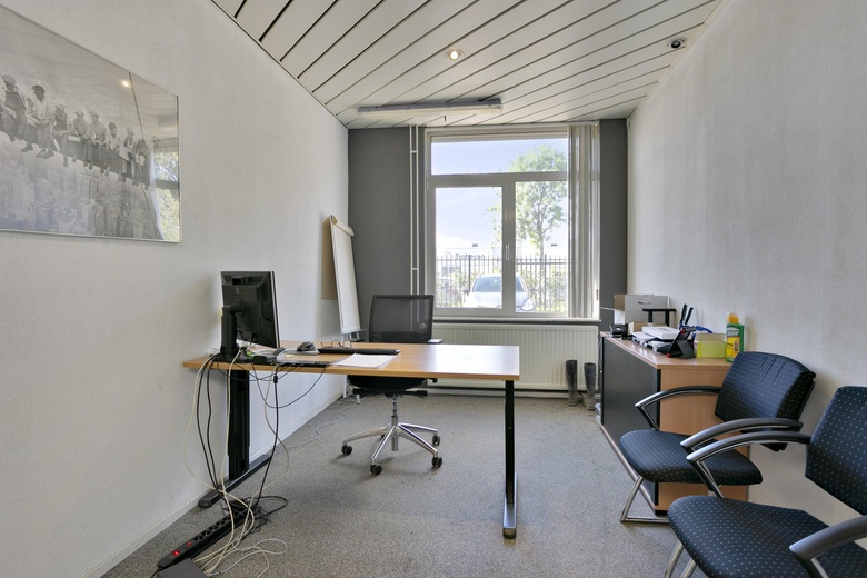 BedrijfsruimteaanGantelstraat 3<br/> inWaalwijk BedrijfsruimteaanGantelstraat 3<br/> inWaalwijk