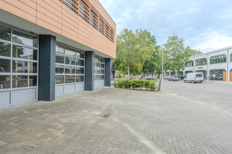 Bekijk foto 1 van Verrijn Stuartweg 24 A Bekijk foto 1 van Verrijn Stuartweg 24 A