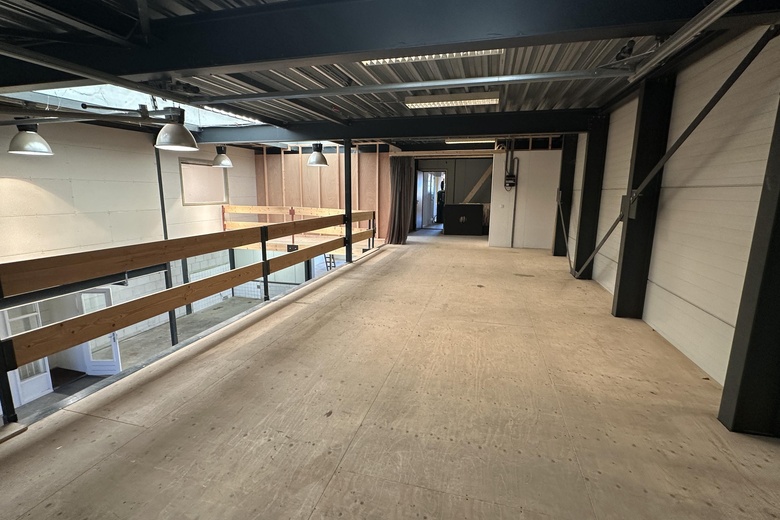 BedrijfsruimteaanJan Tinbergenstraat 19<br/> inReeuwijk BedrijfsruimteaanJan Tinbergenstraat 19<br/> inReeuwijk
