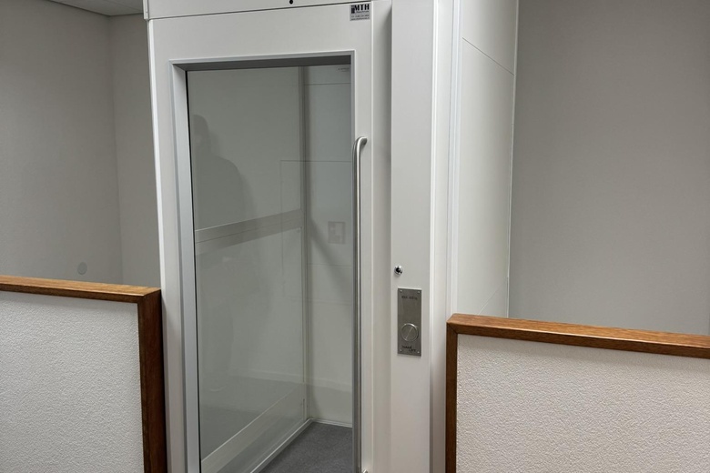 BedrijfsruimteaanGrote Esch 1170 - 1175<br/> inMoordrecht