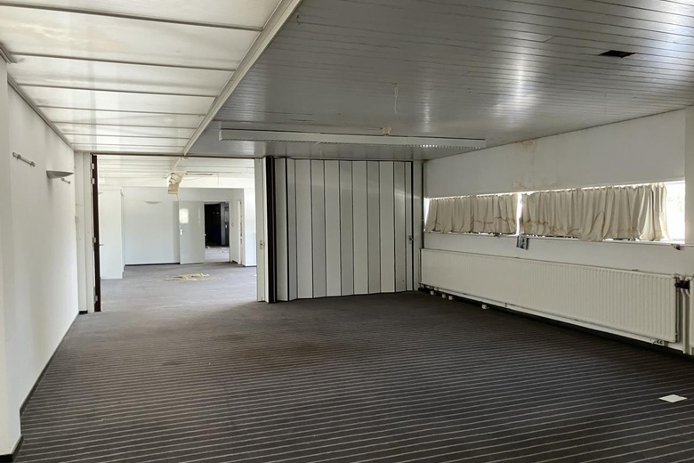 BedrijfsruimteaanMiddenweg 6<br/> inKapelle