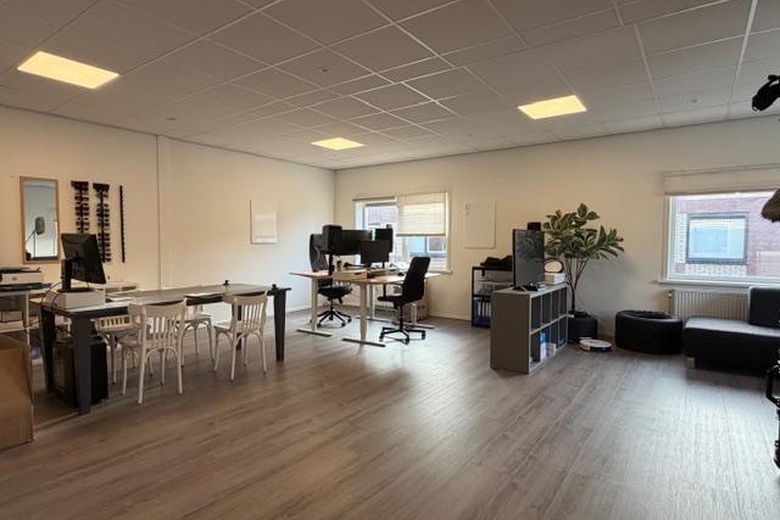 BedrijfsruimteaanParallelweg 33<br/> inVolendam