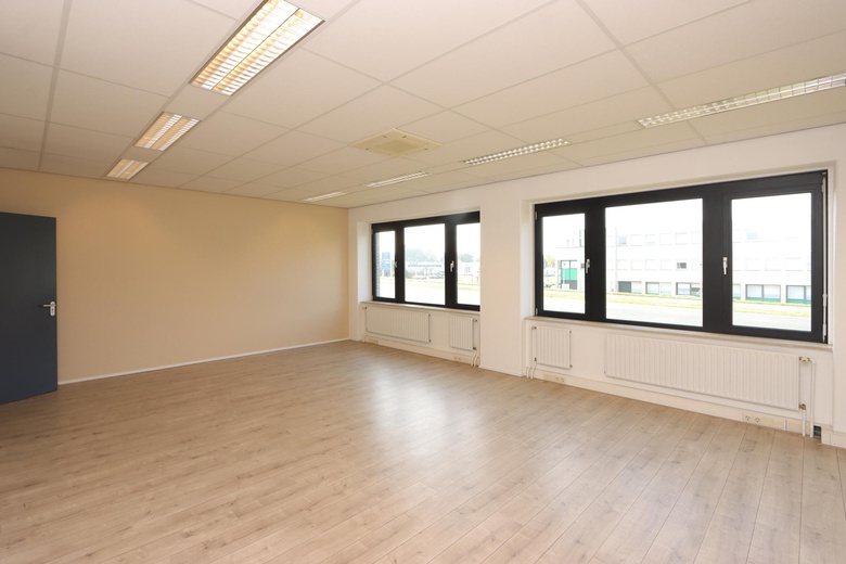 KantoorruimteaanRadioweg 2 - 6<br/> inAlmere KantoorruimteaanRadioweg 2 - 6<br/> inAlmere