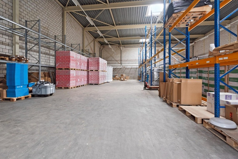 BedrijfsruimteaanKlarenanstelerweg 5 A<br/> inKerkrade BedrijfsruimteaanKlarenanstelerweg 5 A<br/> inKerkrade