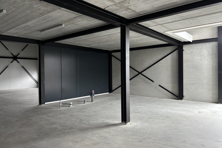 BedrijfsruimteaanGrevelingenstraat 11 a<br/> inZierikzee