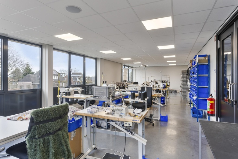 BedrijfsruimteaanWanroijseweg 38<br/> inMill BedrijfsruimteaanWanroijseweg 38<br/> inMill